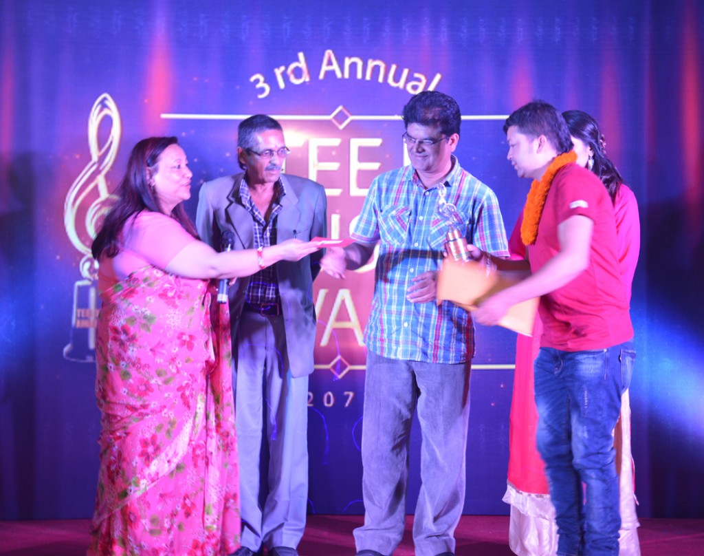 teej award (4)